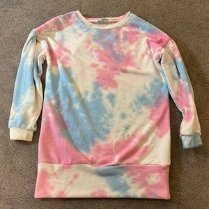 Fate women’s size Small long length sweatshirt